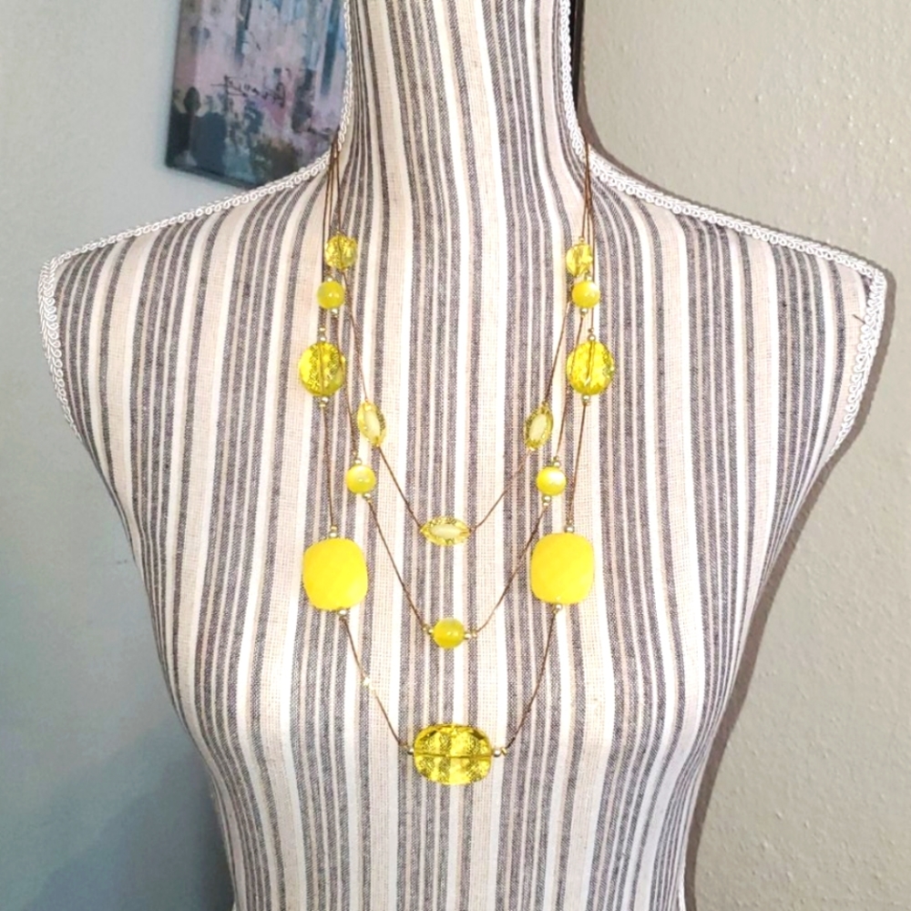 Yellow & Gold Colored Necklace